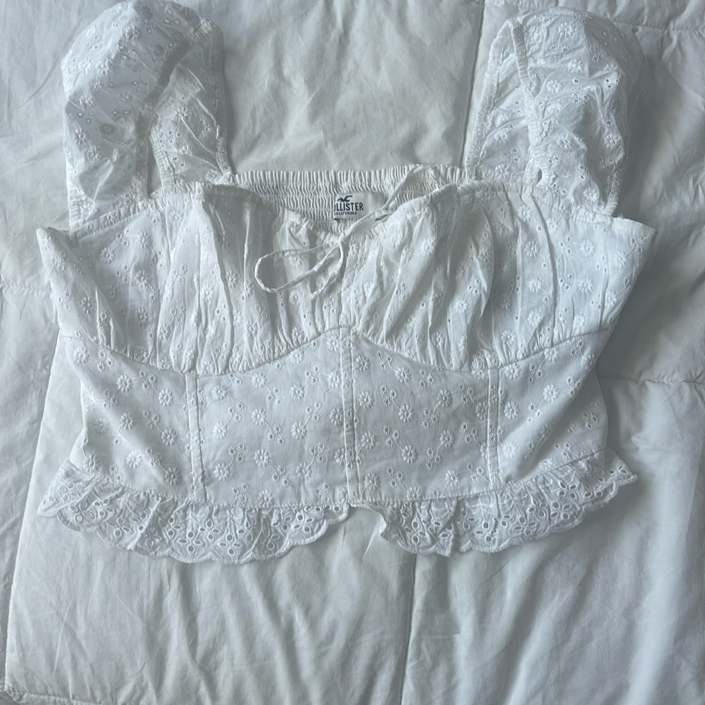 Hollister Flower Imprinted Crop Top with Tie